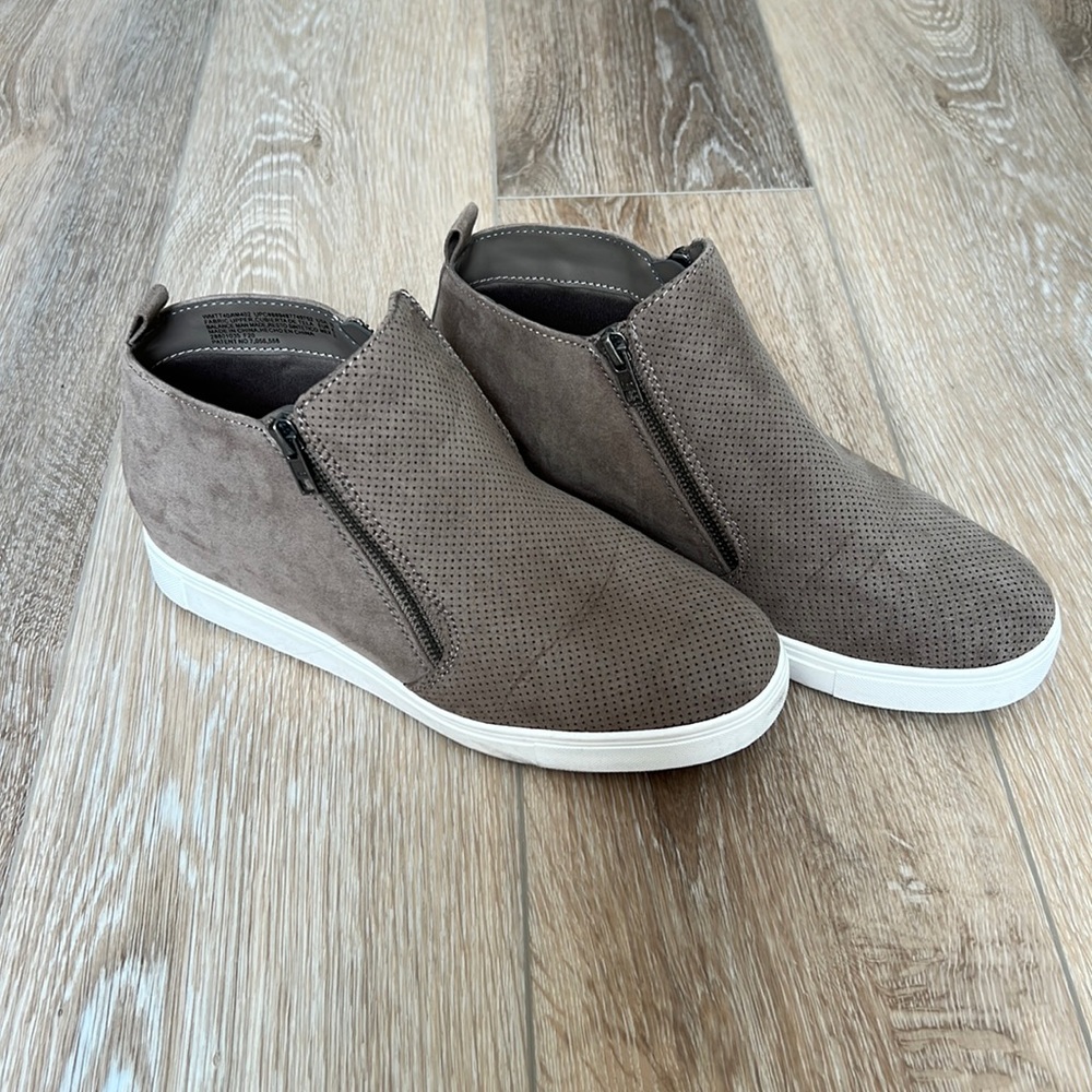 Time and Tru Wedge Sneakers
